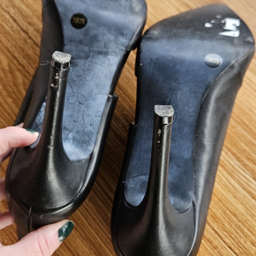 Jessica Simpson Black Women's Heels With Side Zip Size 7.5 - Picture 11 of 15